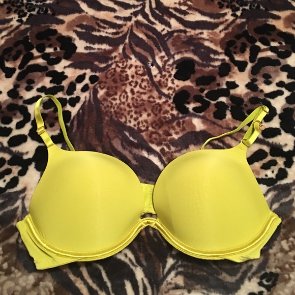 🍀NWOT VS Very Sexy Bra🍀
