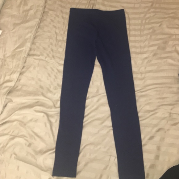 Forever 21 blue leggings. Size medium. Rarely worn - Picture 4 of 4