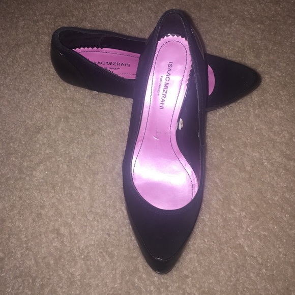 SALE Isaac Mizrahi suede & patten leather pumps