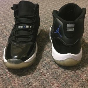 Jordan 11 "space jam" (2009)- sold