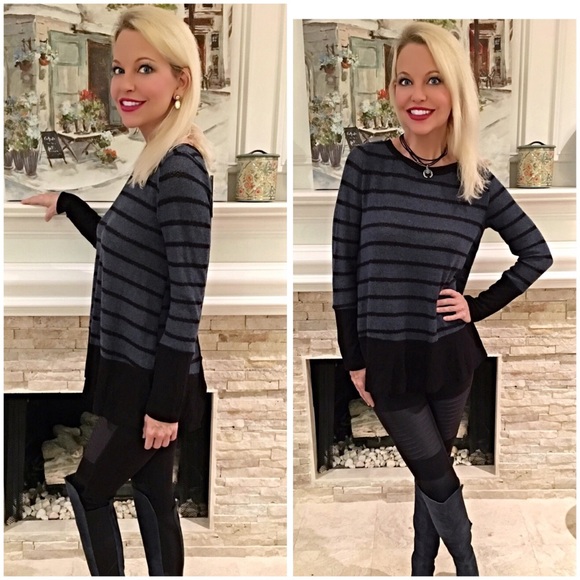 Deep teal/black back vent soft cozy sweater LAST 1 - Picture 3 of 4