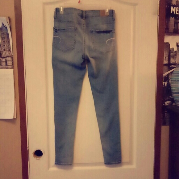 TRADE - Picture 2 of 4