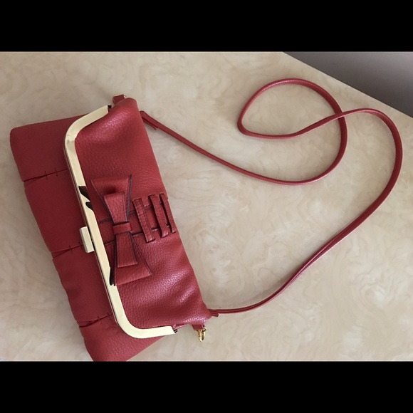 Jessica Simpson cross body