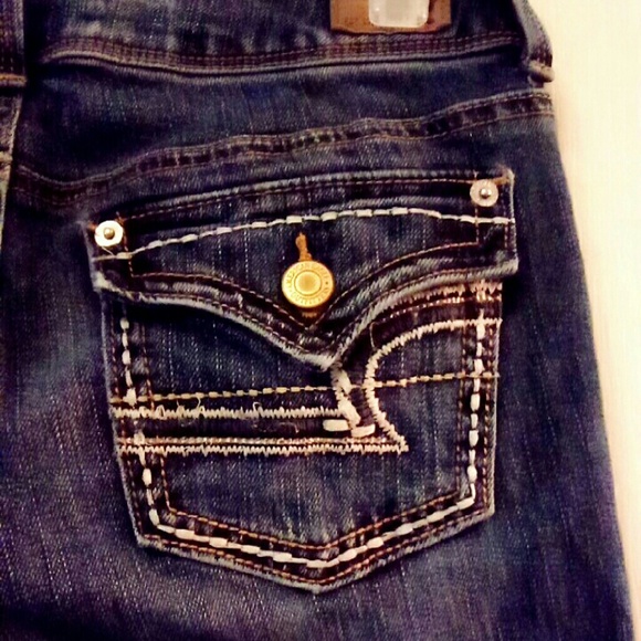 TRADE - Picture 3 of 4