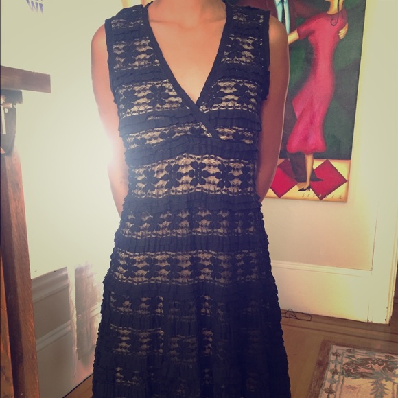 XS Black Lace Max Studio Dress