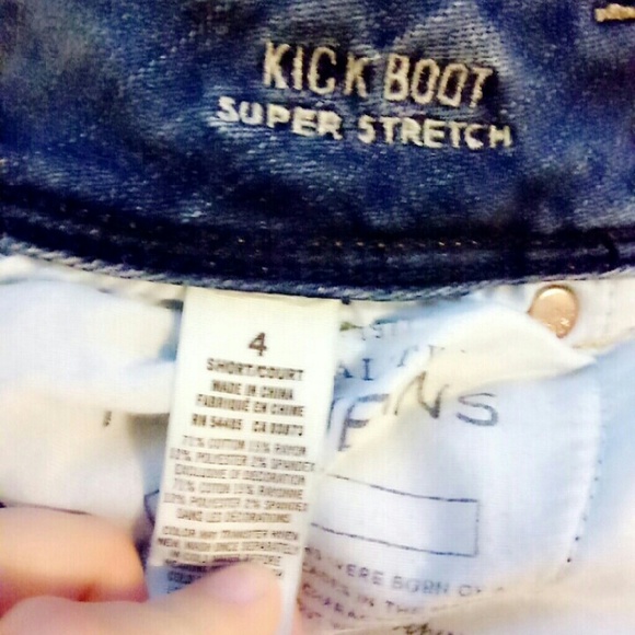 TRADE - Picture 2 of 4