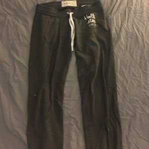 hollister sweatpants/ joggers