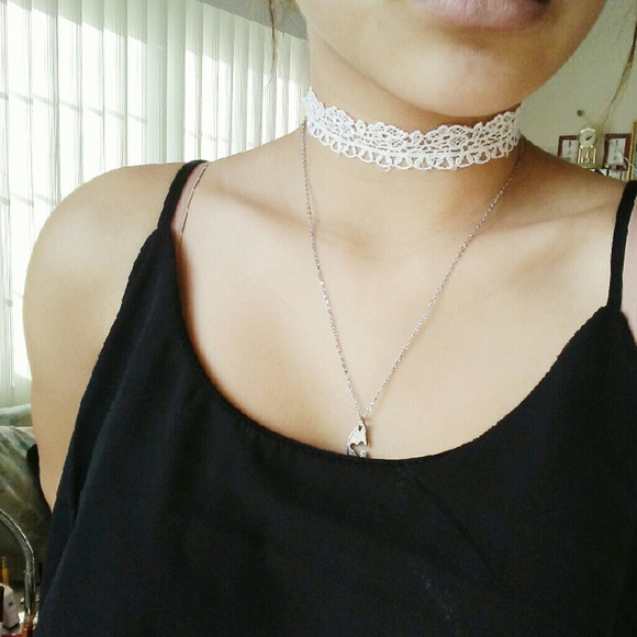 Thick White Lace Choker