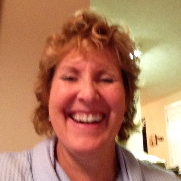 Meet your Posher, Lindee