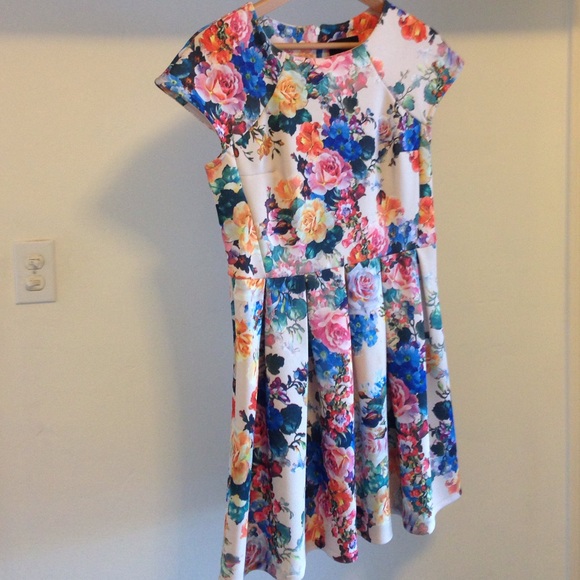 Floral print dress