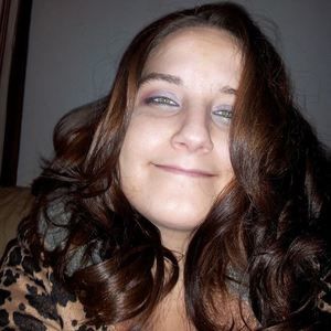 Meet your Posher, Cecilia