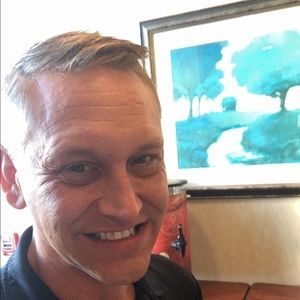 Meet your Posher, Adam