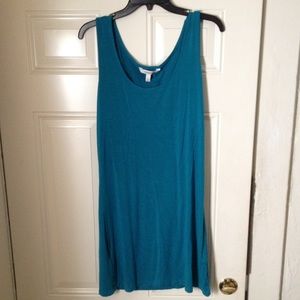 Tall stretchy turquoise tunic