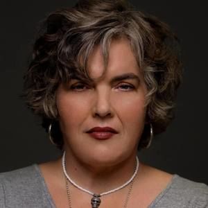 Meet your Posher, Julie