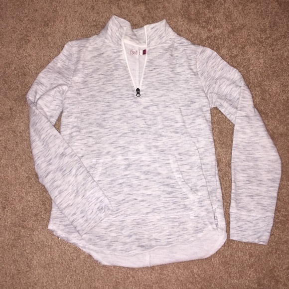 SO half zip thin sweater size M