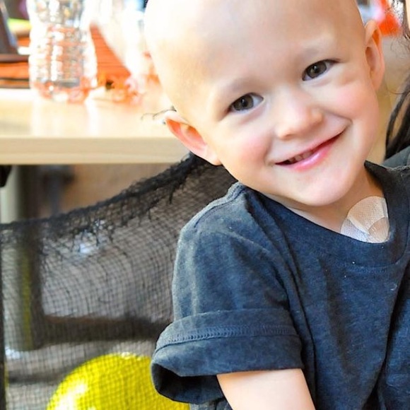 Meet your Posher, Debbie - Picture 2 of 8