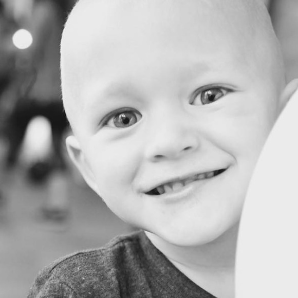 Meet your Posher, Debbie - Picture 3 of 8