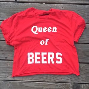 THE LAUNDRY ROOM queen of beers t shirt