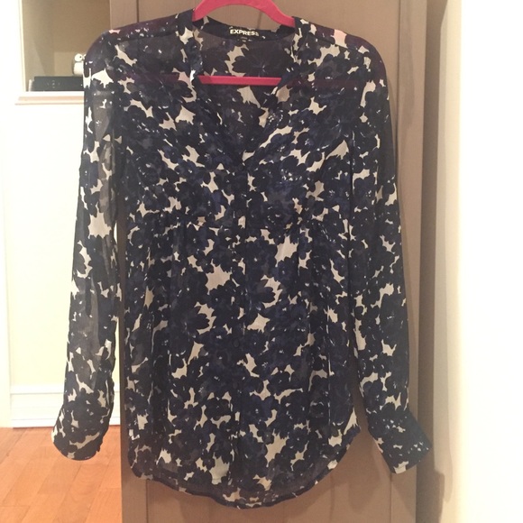 Express Blue Floral Tunic Top