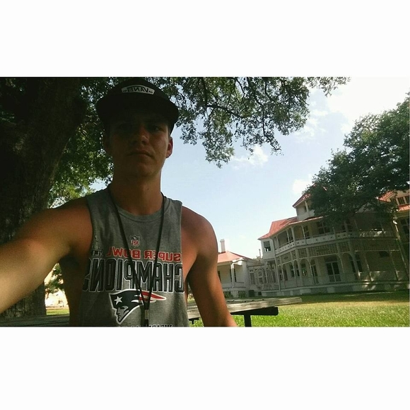 Meet your Posher, Kevin - Picture 1 of 1