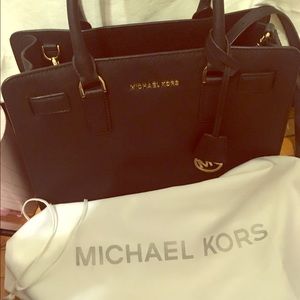 Michael Kors Medium Dillon satchel