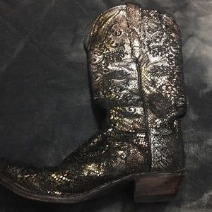 Gold and black lace cowboy boots