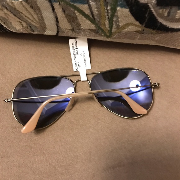 💋NWT! Ray Ban" Bronze Blue Sunglasses! - Picture 2 of 3