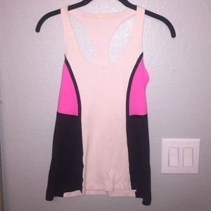 Lululemon workout top