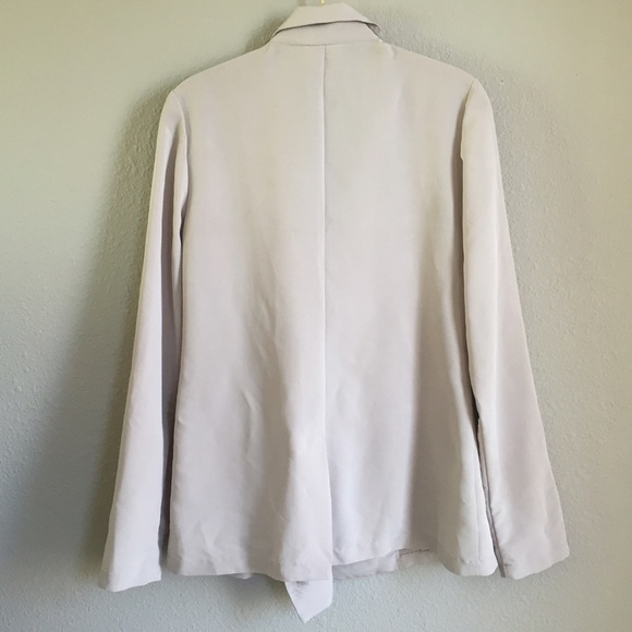 Light weight jacket - Picture 2 of 3