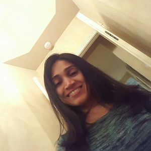 Meet your Posher, Charmi