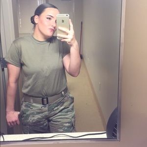 Meet your Posher, Claire