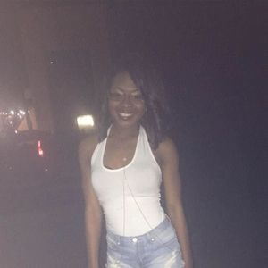 Meet your Posher, Kendra