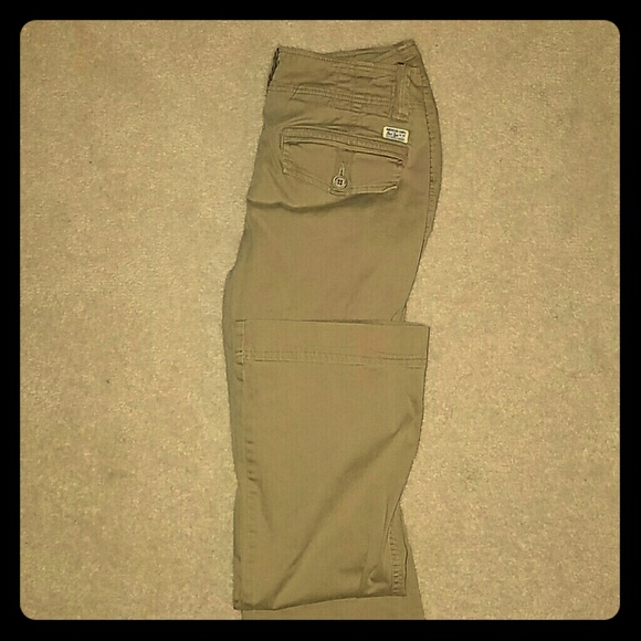 FRIDAY JR SALE American Eagle Khakis