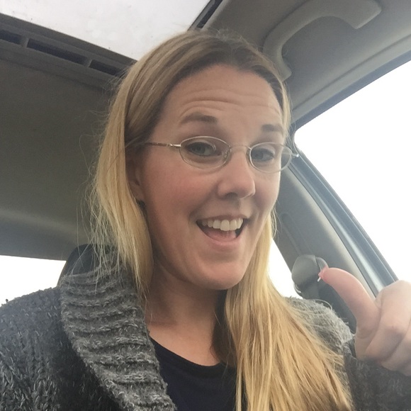 Meet your Posher, Meg - Picture 1 of 1