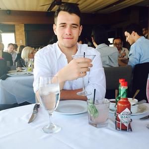 Meet your Posher, Aaron