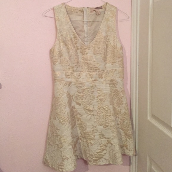 White and metallic gold dress in a medium - Picture 1 of 4