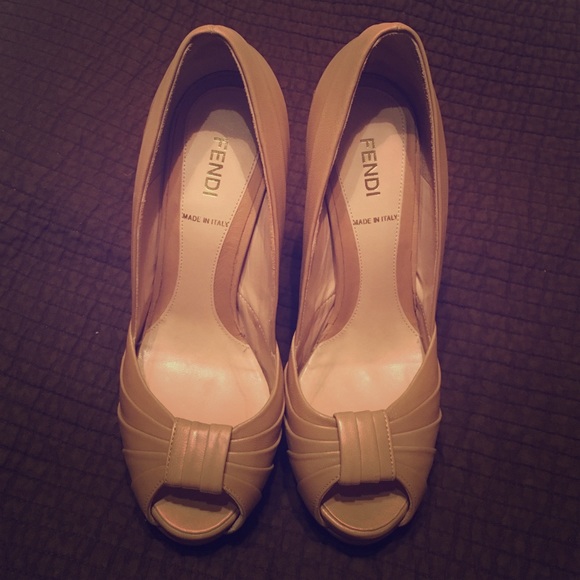 AUTHENTIC FENDI PUMPS