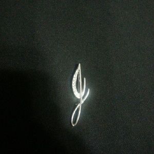 "J" pin