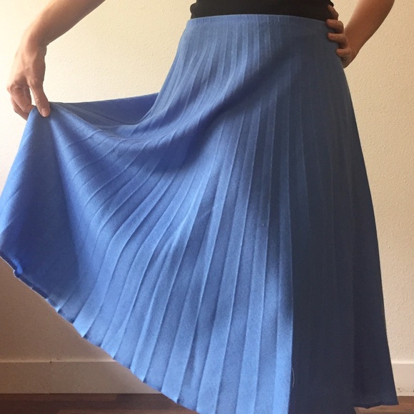 Vintage Pleated Flare Sweater Skirt - Picture 3 of 4