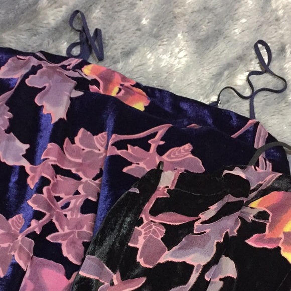 🚫Sold🚫Emma Dress - Royal Blue - Picture 2 of 4