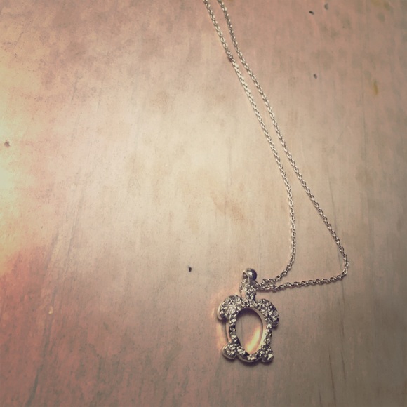 Silver turtle necklace with rhinestones - Picture 2 of 2