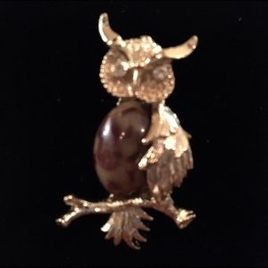 VINTAGE GERRYS BROWN CABOCHON BELLY OWL BROOCH