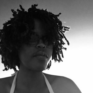 Meet your Posher, Amina