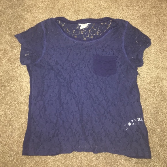 A Forever 21 girls shirt