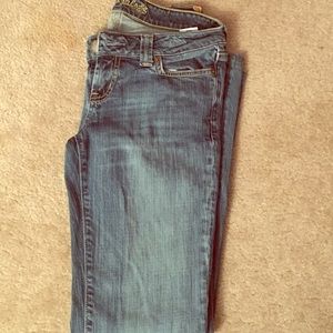American Eagle light wash jeans