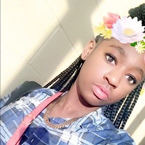 Meet your Posher, Tierra