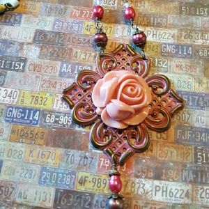 Handmade Victorian Pink Rose Necklace