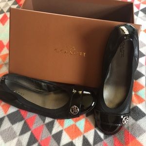 Coach "chelsea" flats NWT/NIB