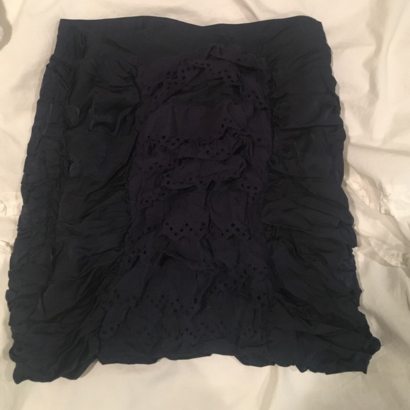 Ruffled short skirt