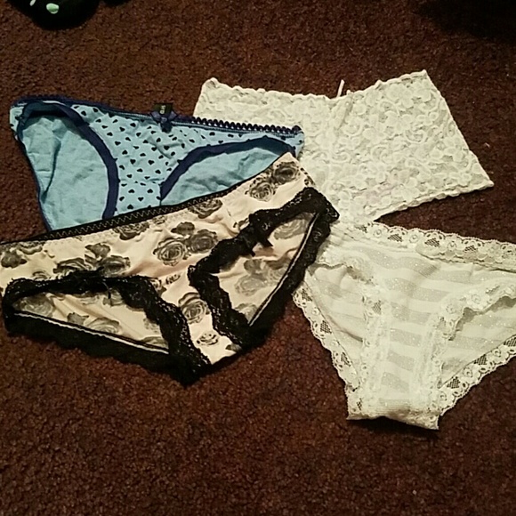 Small/Extra Small underwear bundle